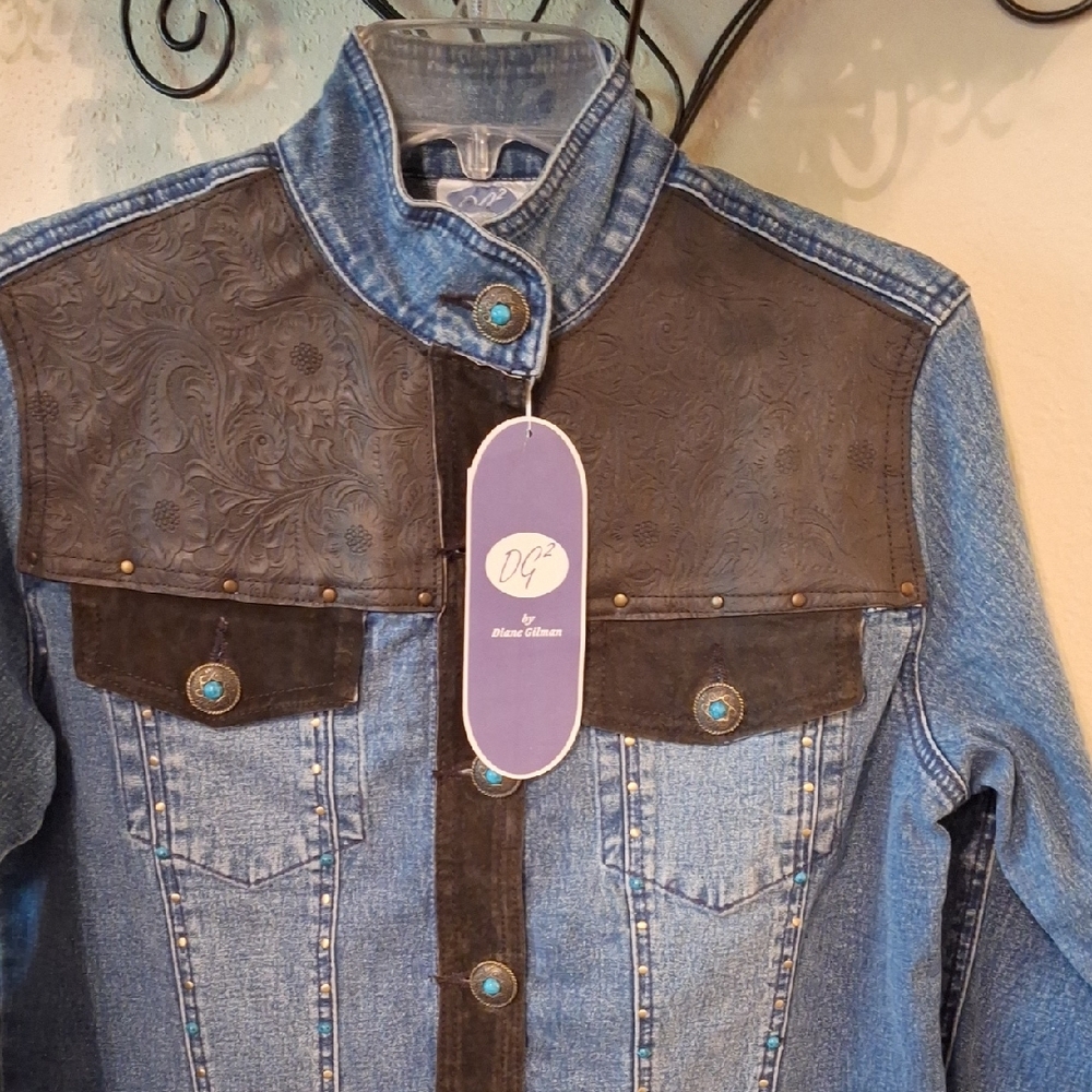 DG2 by Diane Gilman Blue and Brown Denim Jacket. Excellent Condion NWT Size XS - Picture 9 of 13